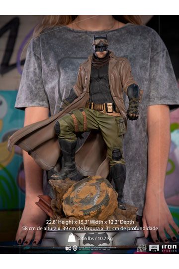 Zack Snyder's Justice League Legacy Replica Statue 1/4 Batman Knightmare 58 cm