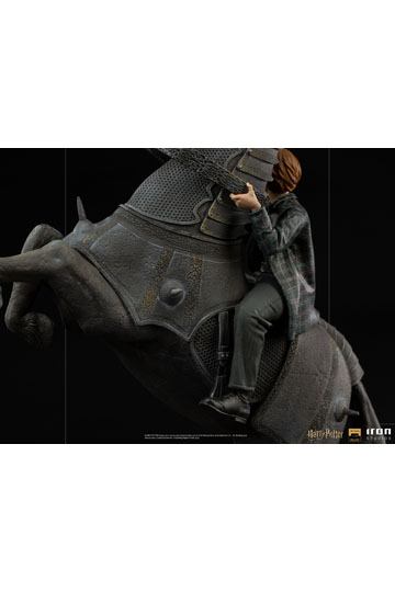 Harry Potter Deluxe Art Scale Statue 1/10 Ron Weasley at the Wizard Chess 35 cm