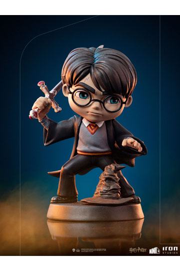 Harry Potter Mini Co. PVC Figure Harry Potter with Sword of Gryffindor 14 cm