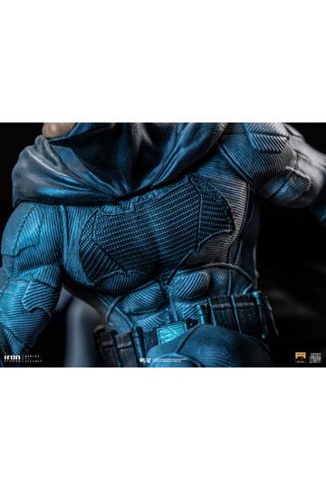 Zack Snyder's Justice League Deluxe Art Scale Statue 1/10 Batman on Batsignal 28 cm