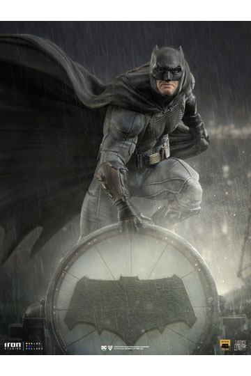 Zack Snyder's Justice League Deluxe Art Scale Statue 1/10 Batman on Batsignal 28 cm