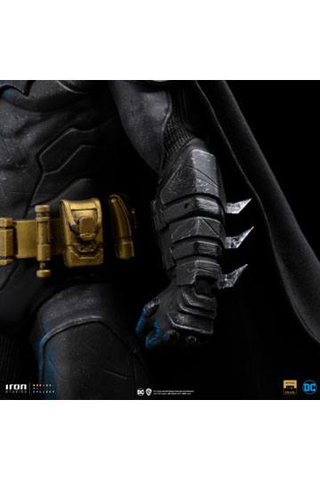 DC Comics Art Scale Statue 1/10 Batman Unleashed Deluxe 24 cm