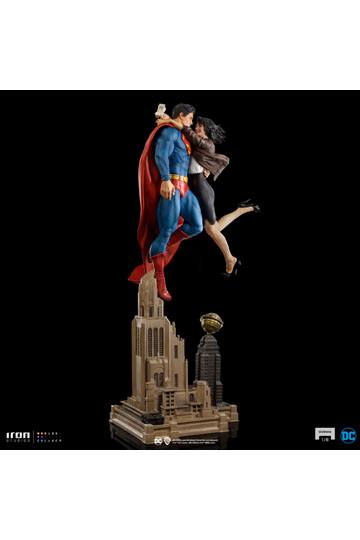 DC Comics Diorama 1/6 Superman & Lois 57 cm