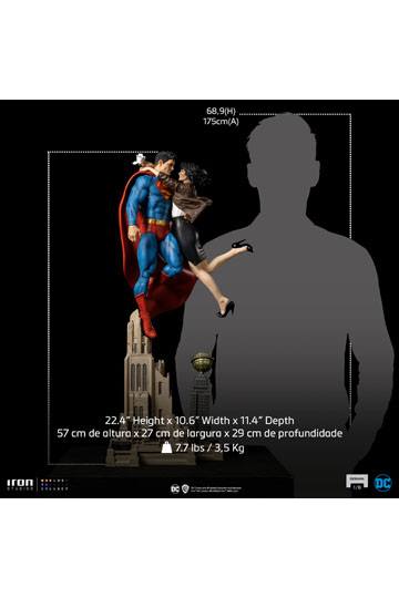 DC Comics Diorama 1/6 Superman & Lois 57 cm
