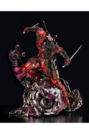 Marvel Fine Art Signature Series featuring the Kucharek Brothers Statue 1/6 Deadpool 36 cm