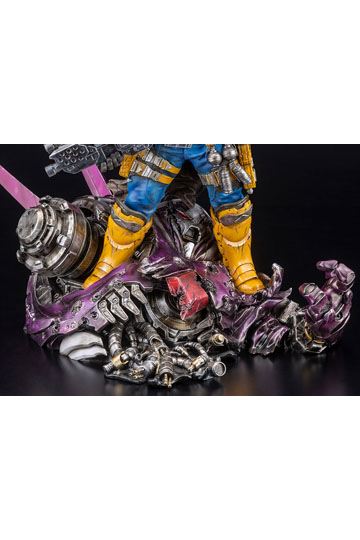 Marvel Fine Art Signature Series featuring the Kucharek Brothers Statue 1/6 Cable 36 cm
