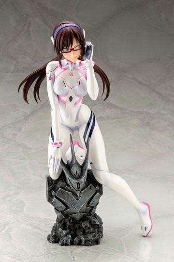 Evangelion 4 PVC Statue 1/6 Mari Makinami Illustrious White Plugsuit Ver. 24 cm
