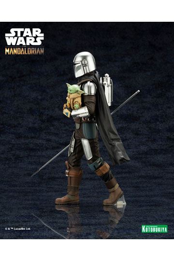 Star Wars The Mandalorian ARTFX Statue 1/10 Mandalorian & Grogu with Beskar Staff 18 cm