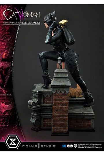 DC Comics Statue 1/3 Catwoman 69 cm