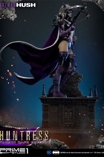 Batman Hush Statue 1/3 Huntress Fabric Cape Edition 82 cm