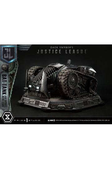 Zack Snyder's Justice League Museum Masterline Diorama Bat-Tank 36 cm