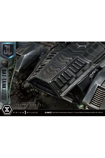 Zack Snyder's Justice League Museum Masterline Diorama Bat-Tank 36 cm