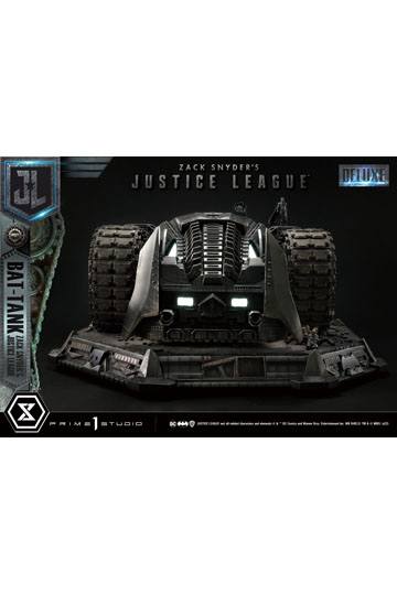 Zack Snyder's Justice League Museum Masterline Diorama Bat-Tank Deluxe Version 36 cm