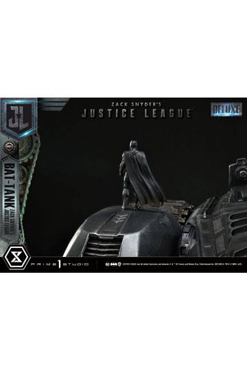 Zack Snyder's Justice League Museum Masterline Diorama Bat-Tank Deluxe Version 36 cm
