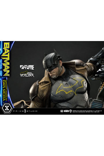 DC Comics Statue 1/4 Batman Dark Detective Tactical Coat Concept Design by Dan Mora 59 cm