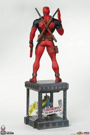 Marvel Contest of Champions Statue 1/3 Deadpool 96 cm