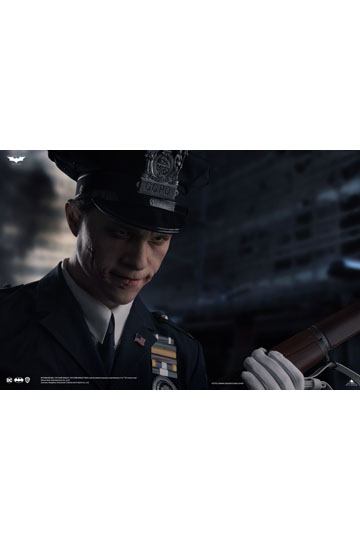 The Dark Knight Bust 1/1 The Joker (Police Uniform) 87 cm