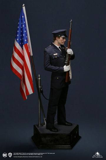 The Dark Knight Statue 1/3 Joker Police Uniform 68 cm