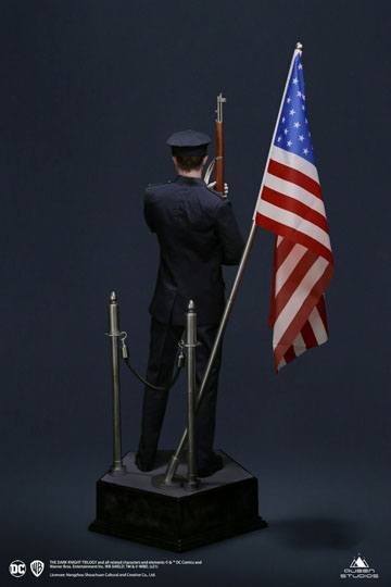 The Dark Knight Statue 1/3 Joker Police Uniform 68 cm