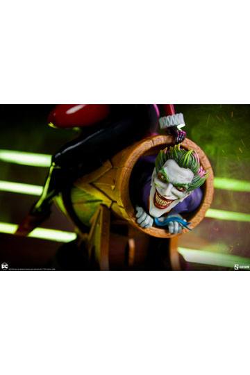 DC Comics Diorama Harley Quinn and The Joker 35 cm