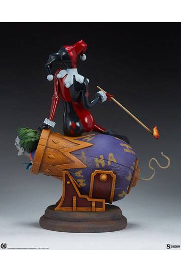 DC Comics Diorama Harley Quinn and The Joker 35 cm