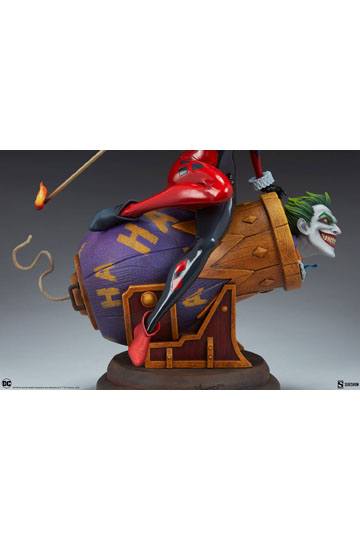 DC Comics Diorama Harley Quinn and The Joker 35 cm