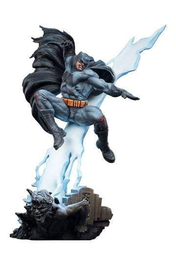 DC Comics Premium Format Statue Batman: The Dark Knight Returns 80 cm