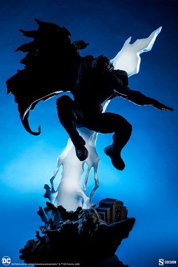 DC Comics Premium Format Statue Batman: The Dark Knight Returns 80 cm