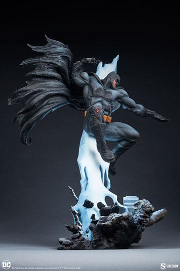 DC Comics Premium Format Statue Batman: The Dark Knight Returns 80 cm