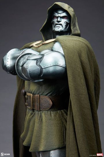 Marvel Maquette Doctor Doom 69 cm