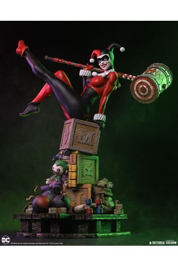 DC Comics Maquette 1/4 Harley Quinn 58 cm