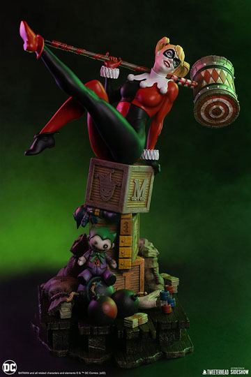 DC Comics Maquette 1/4 Harley Quinn 58 cm