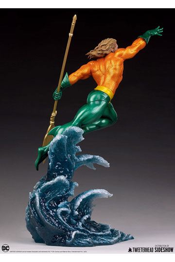 DC Comics Maquette 1/6 Aquaman 51 cm
