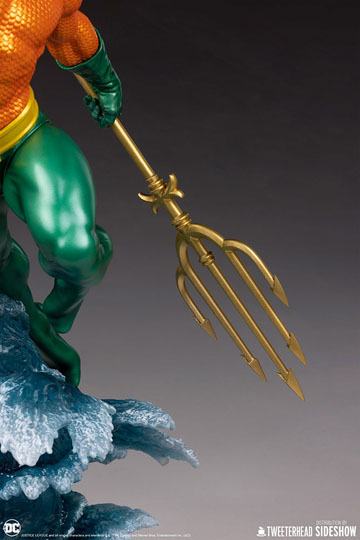 DC Comics Maquette 1/6 Aquaman 51 cm