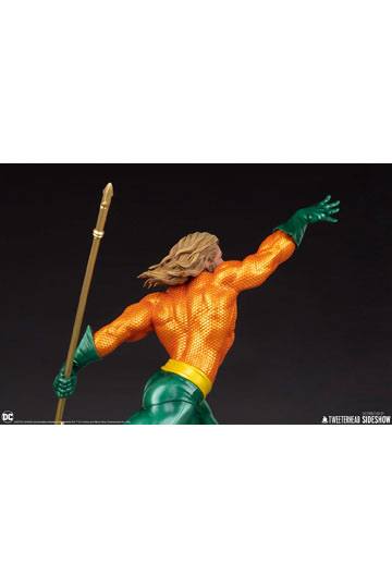 DC Comics Maquette 1/6 Aquaman 51 cm