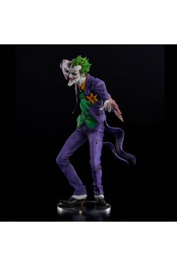 DC Comics Sofbinal Soft Vinyl Statue The Joker Laughing Purple Ver. 30 cm