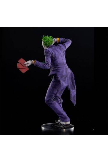 DC Comics Sofbinal Soft Vinyl Statue The Joker Laughing Purple Ver. 30 cm