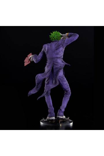 DC Comics Sofbinal Soft Vinyl Statue The Joker Laughing Purple Ver. 30 cm