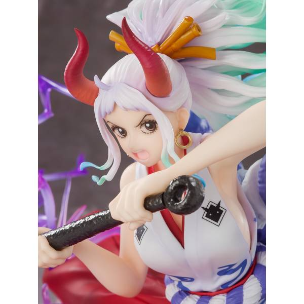 FIGUARTS ZERO ONE PIECE CHOU GEKISEN EXTRA BATTLE YAMATO RAIMEI HAKKE VER