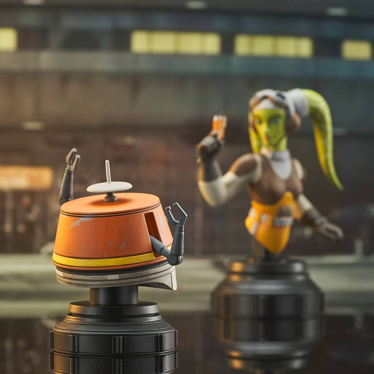 Star Wars Rebels Bust 2-Pack Hera & Chopper 15 cm