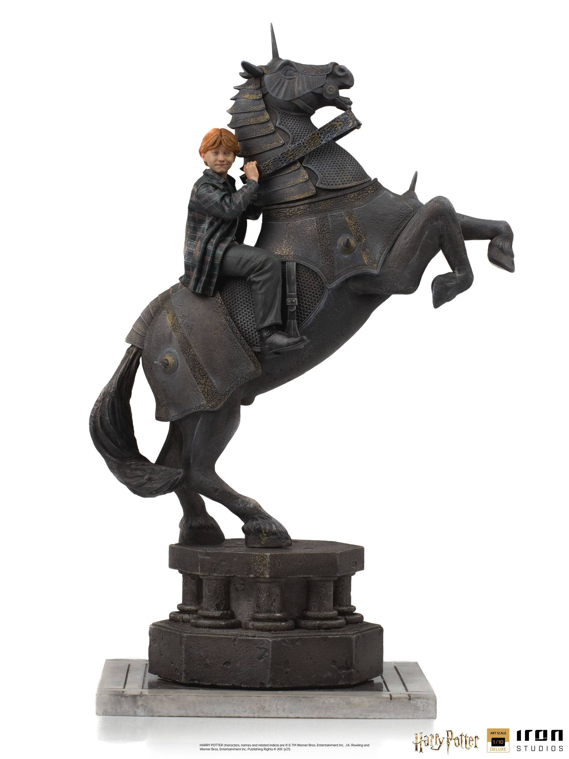 Harry Potter Deluxe Art Scale Statue 1/10 Ron Weasley at the Wizard Chess 35 cm