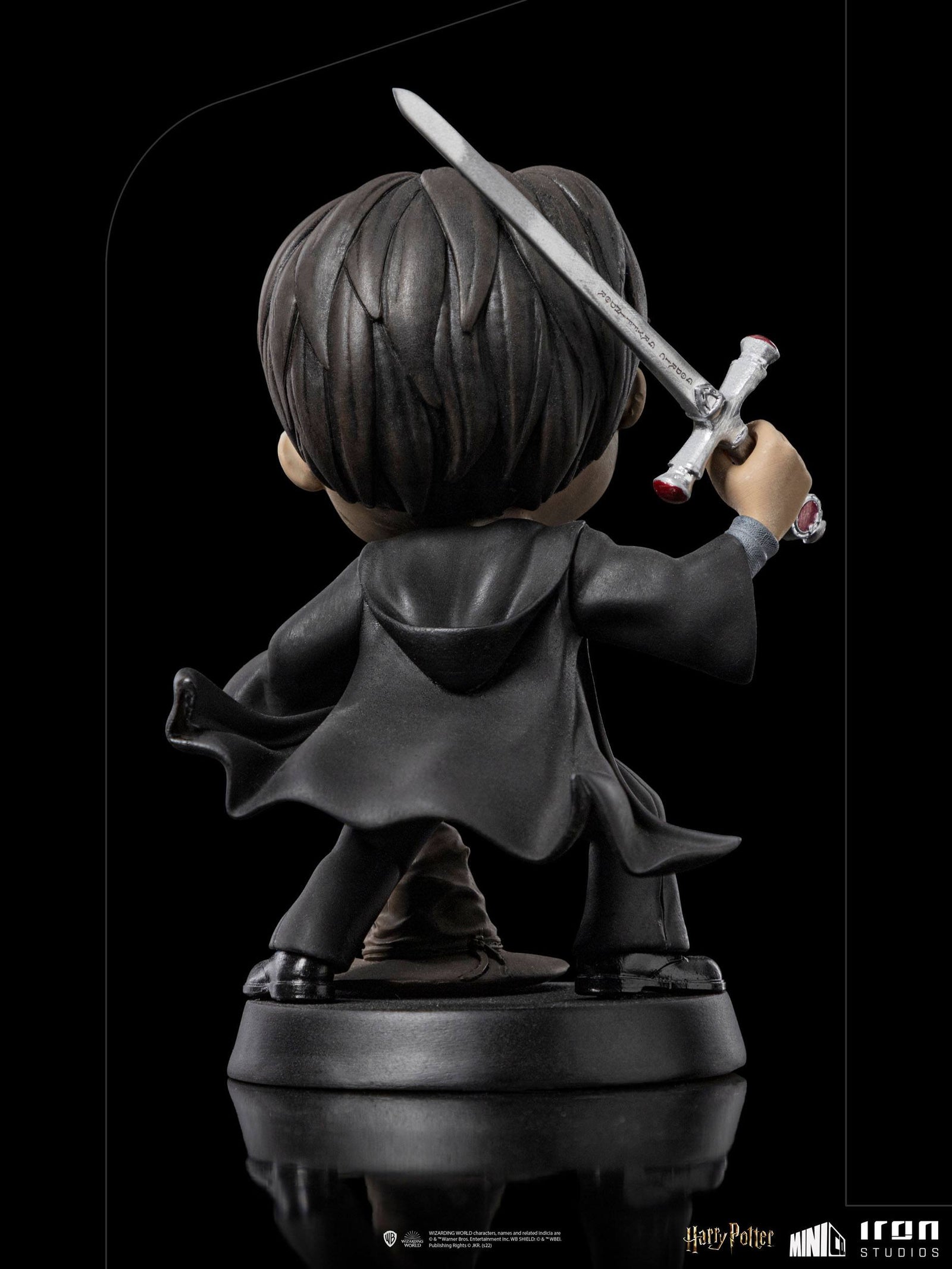 Harry Potter Mini Co. PVC Figure Harry Potter with Sword of Gryffindor 14 cm