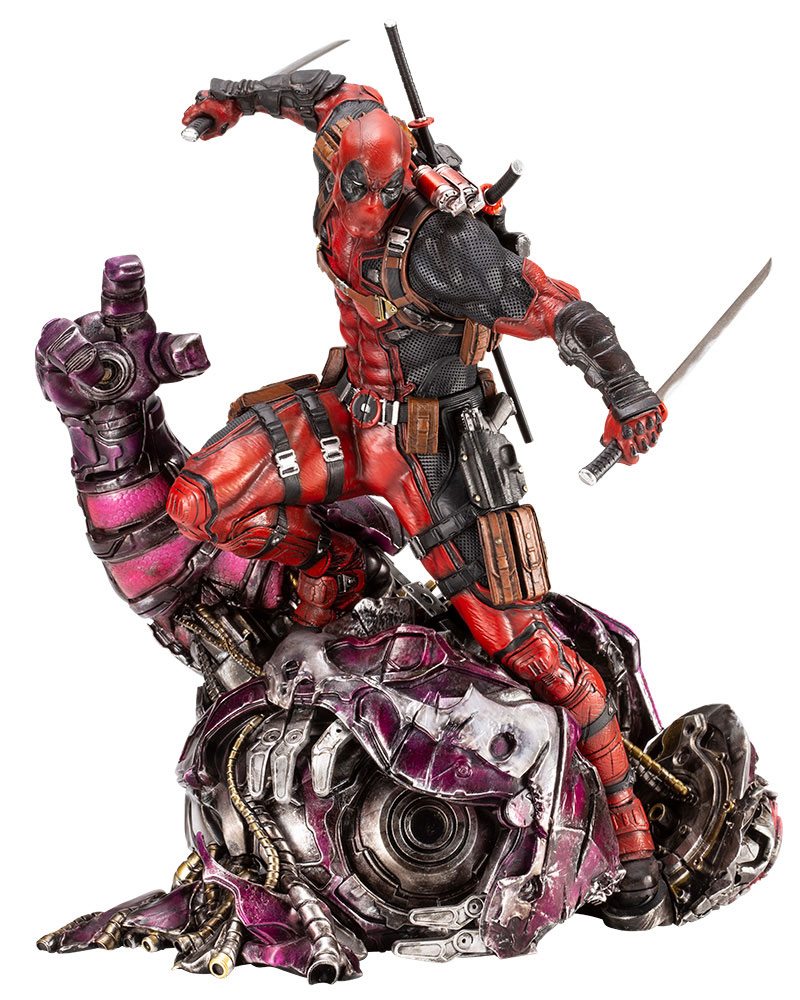 Marvel Fine Art Signature Series featuring the Kucharek Brothers Statue 1/6 Deadpool 36 cm