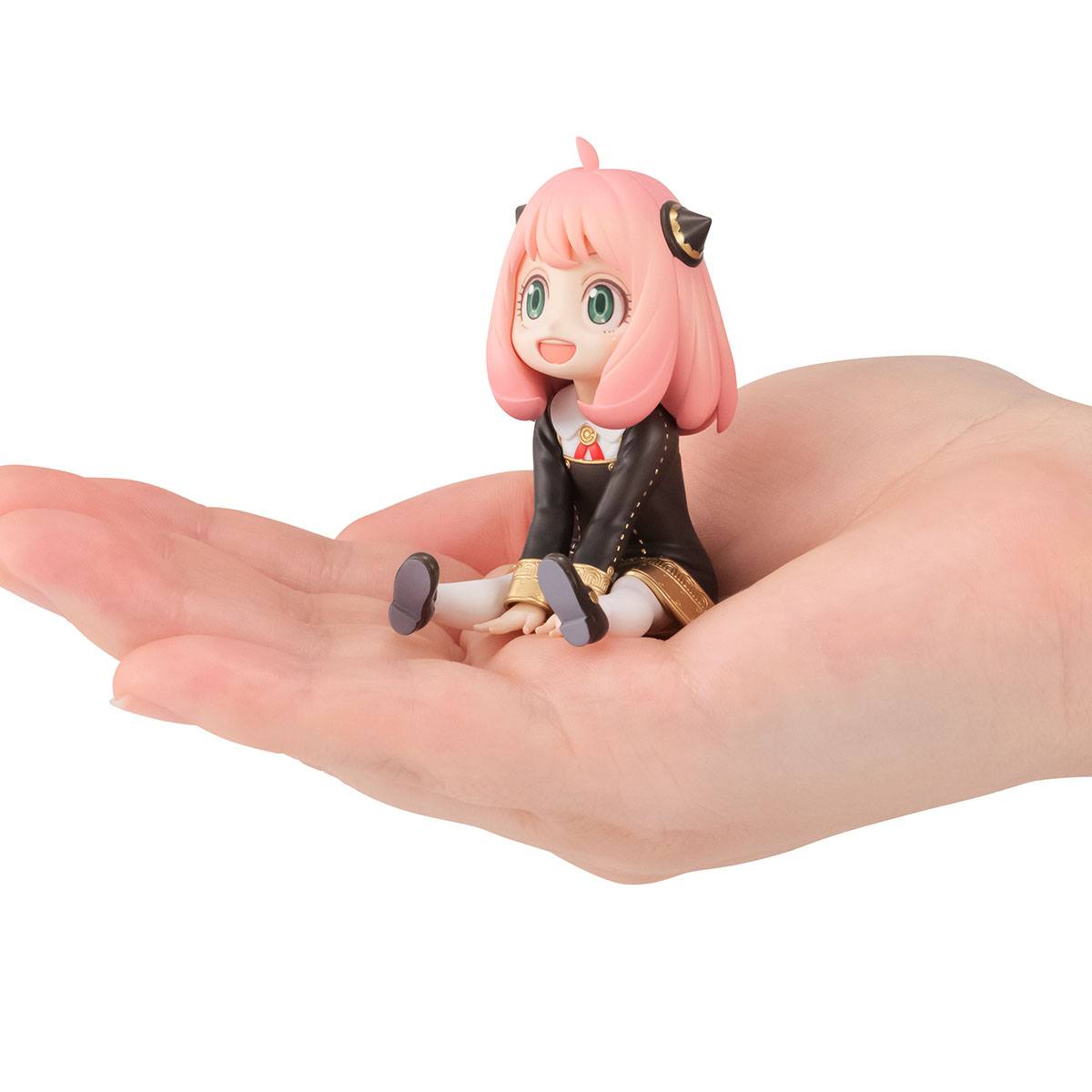 Spy x Family G.E.M. PVC Statue Anya Palm Size 6 cm