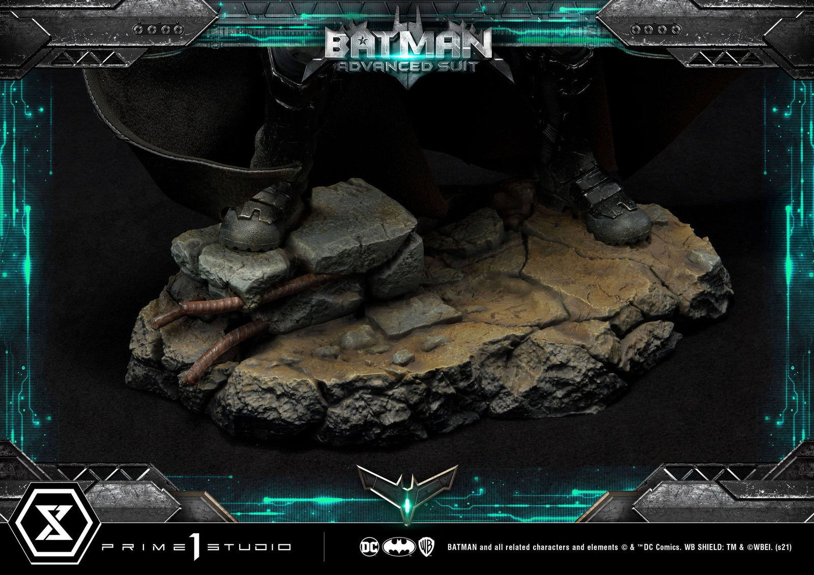 DC Comics Statue Batman Advanced Suit by Josh Nizzi 51 cm