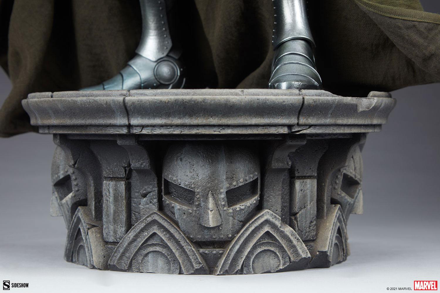 Marvel Maquette Doctor Doom 69 cm