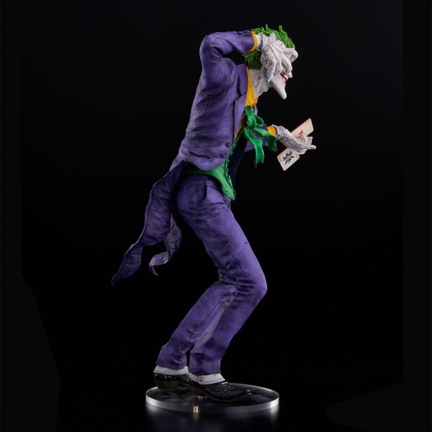 DC Comics Sofbinal Soft Vinyl Statue The Joker Laughing Purple Ver. 30 cm
