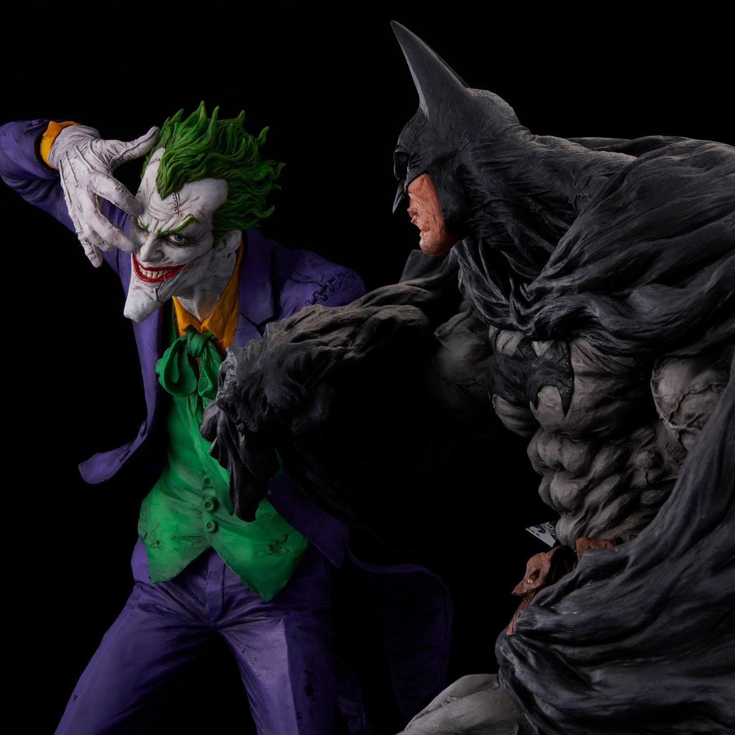 DC Comics Sofbinal Soft Vinyl Statue The Joker Laughing Purple Ver. 30 cm