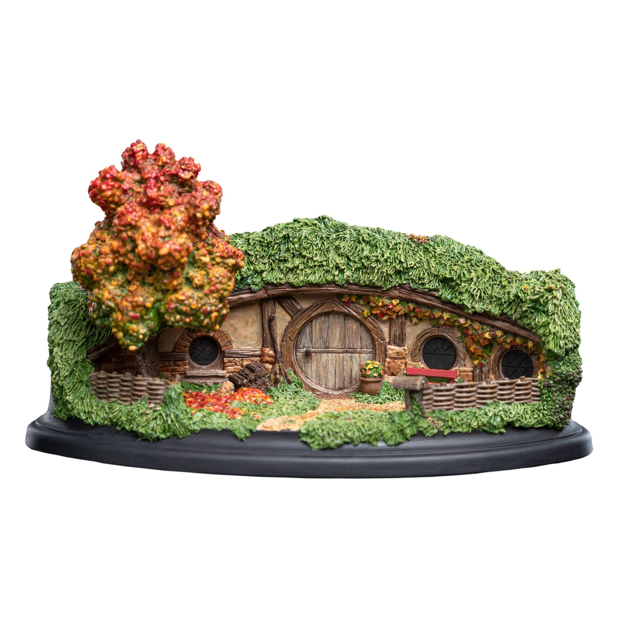 The Hobbit Trilogy Statue 18 Gardens Smial 15 cm