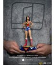 DC Comics Deluxe Art Scale Statue 1/10 Wonder Woman Lynda Carter 23 cm